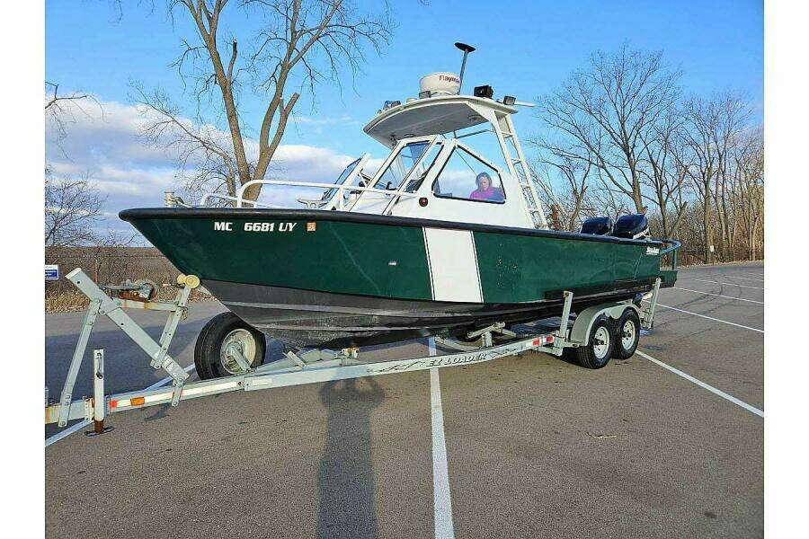 2002 SeaArk 25 V Commander SAMA 365