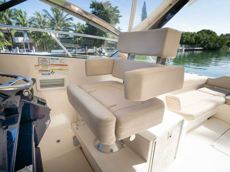 2014 Pursuit SC 365i