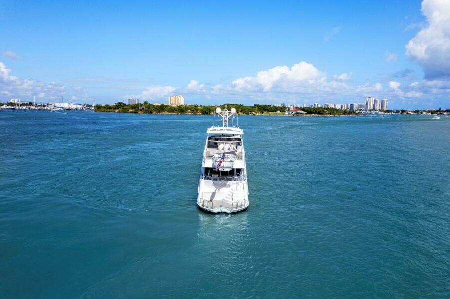 Broward 110 Envision - Aft Profile