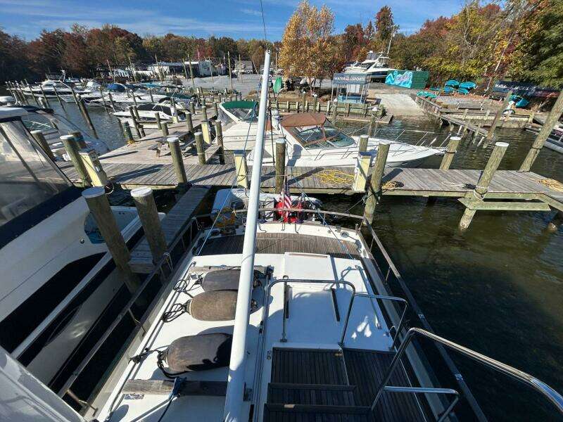 1986 Grand Banks Classic