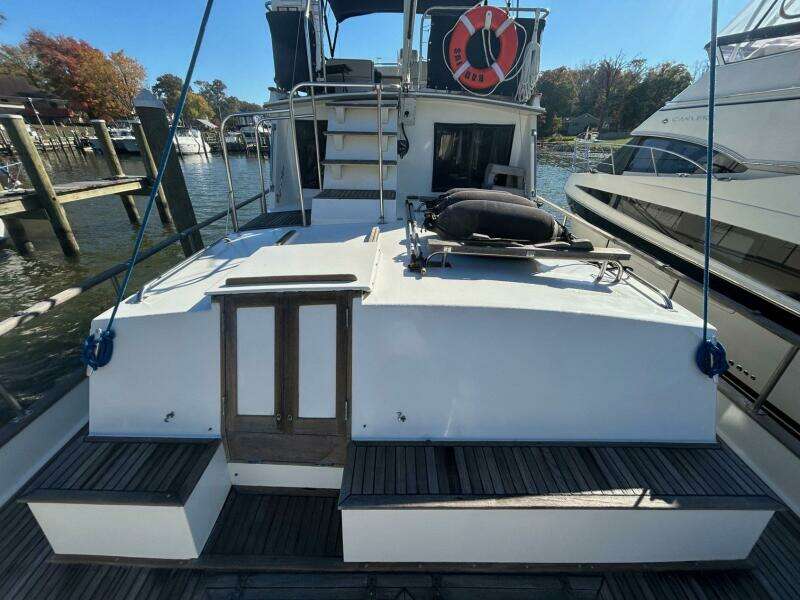 1986 Grand Banks Classic