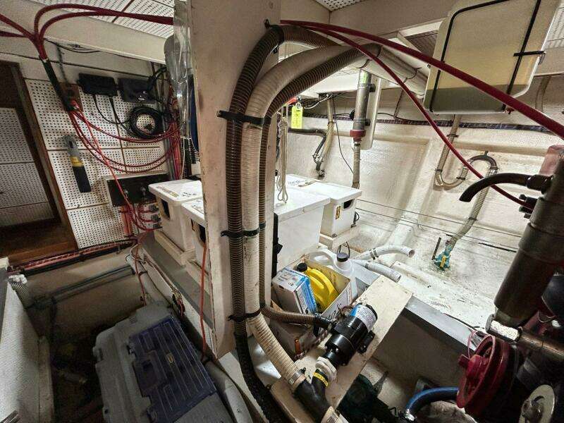 1986 Grand Banks Classic