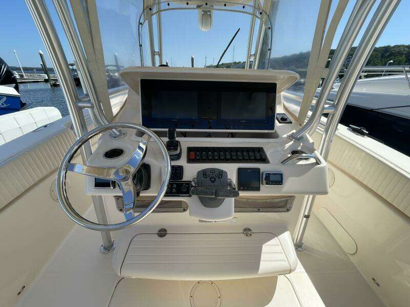 2014 Grady-White 306 Canyon