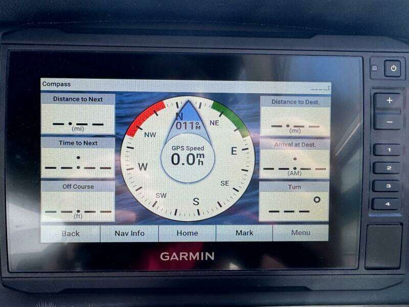 2020 Crownline 264CR