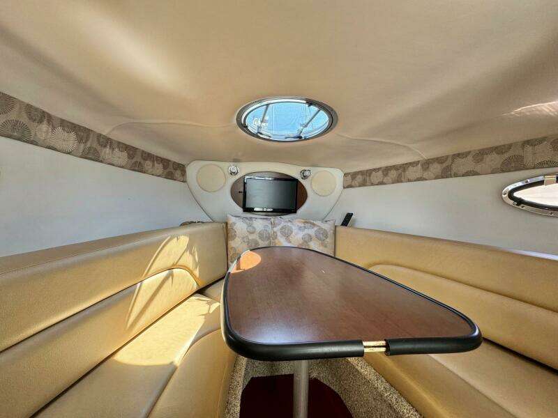 2020 Crownline 264CR