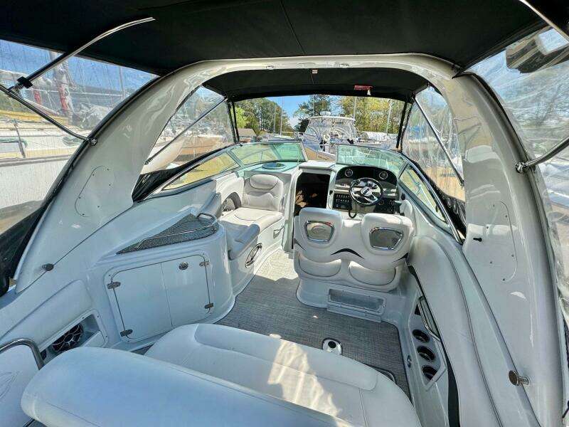 2020 Crownline 264CR