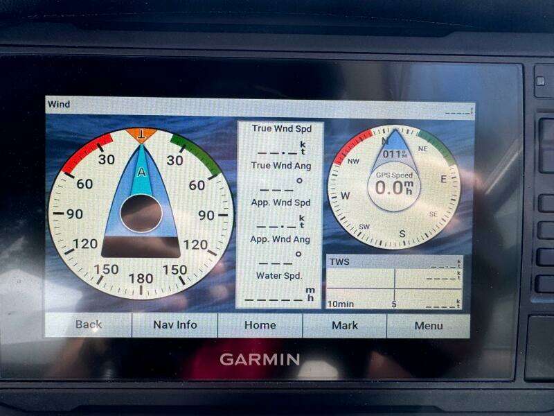 2020 Crownline 264CR