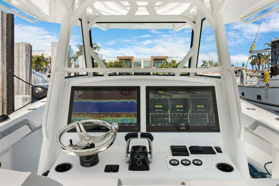 2020 Yellowfin Center Console