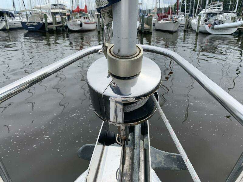 2009 Hunter 45 Deck Salon