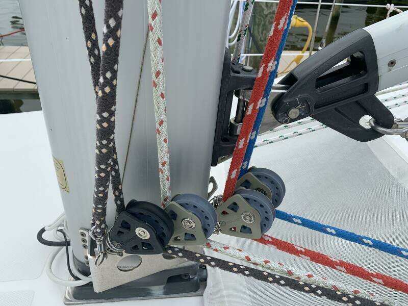 2009 Hunter 45 Deck Salon