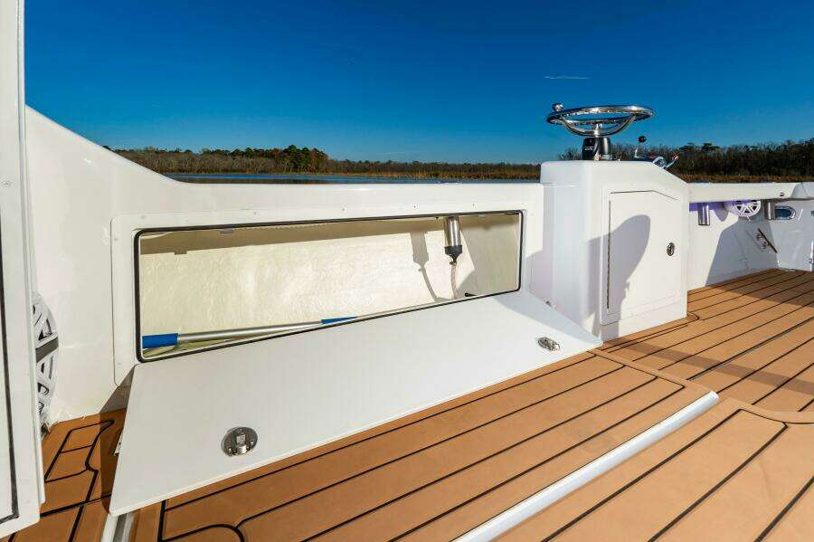 2024 Custom Chesapeake Bay Built Custom 33'