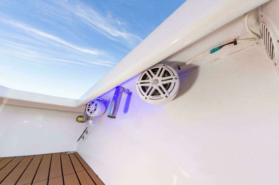 2024 Custom Chesapeake Bay Built Custom 33'