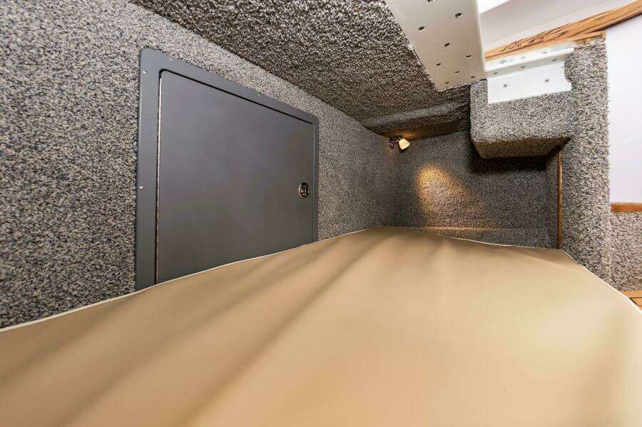 2024 Custom Chesapeake Bay Built Custom 33'