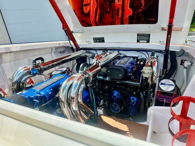 2005 Cigarette 39 Top Gun UNLIMITED