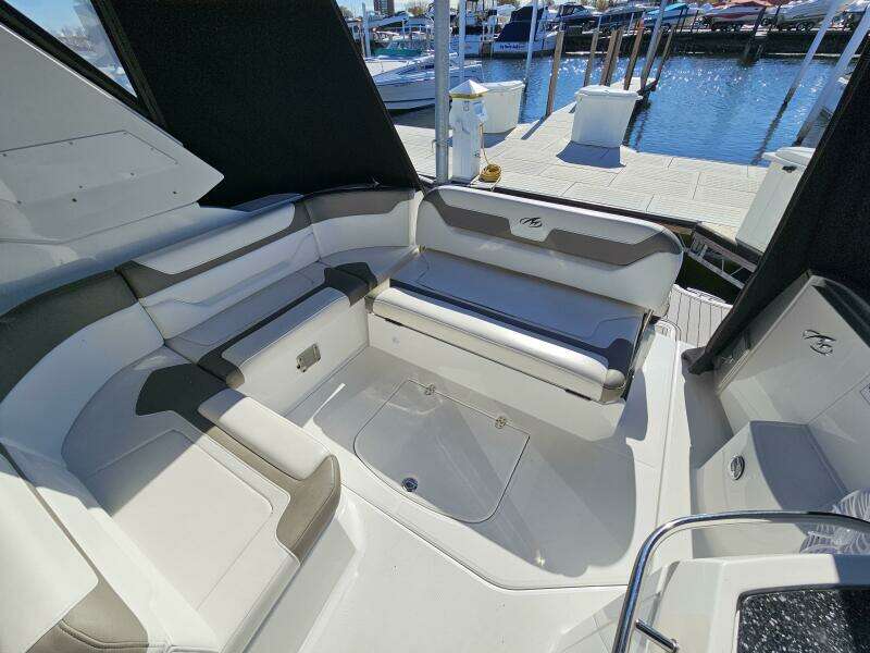2016 Monterey 355 Sport Yacht