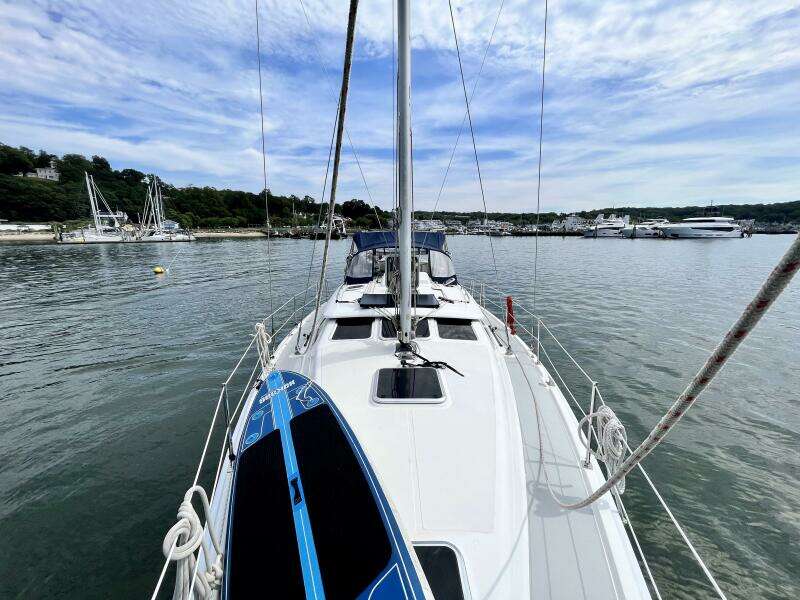 2008 Hunter 41 Deck Salon