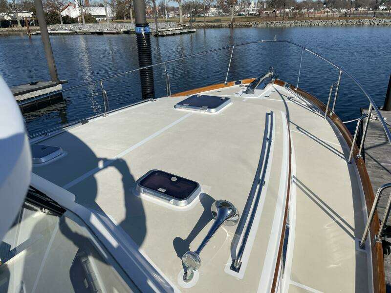 2001 Grand Banks Eastbay 38HX
