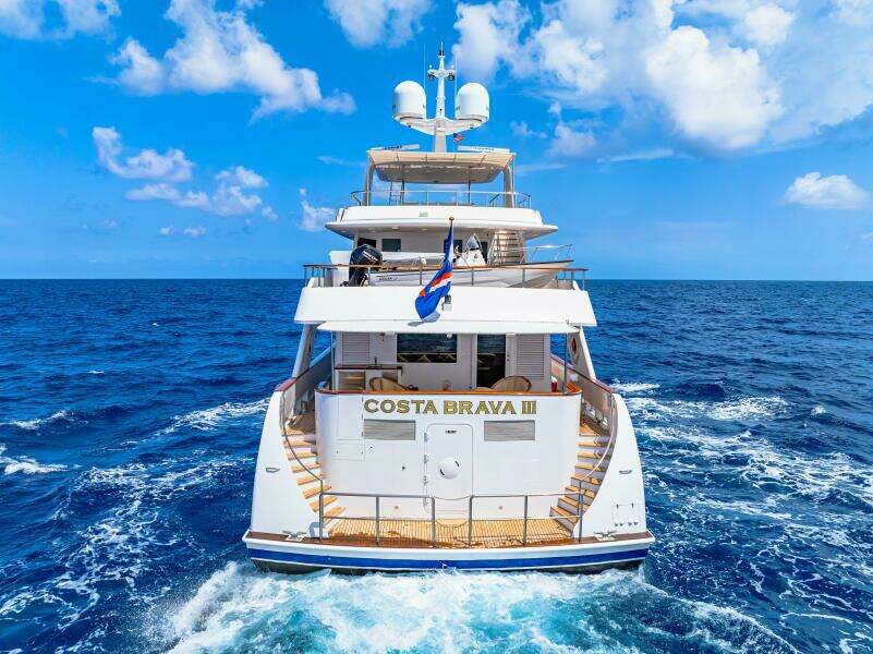 1996 Palmer Johnson TRI-DECK FB