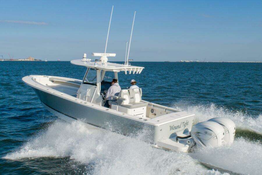 2022 Regulator 34 03