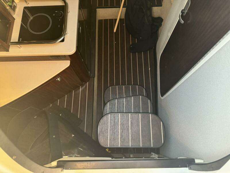 2018 Monterey 295 SY