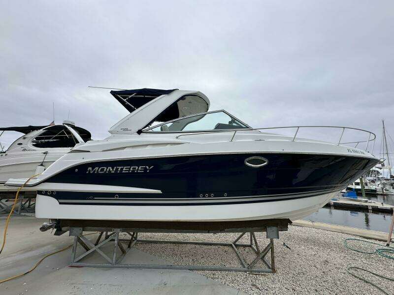 2018 Monterey 295 SY