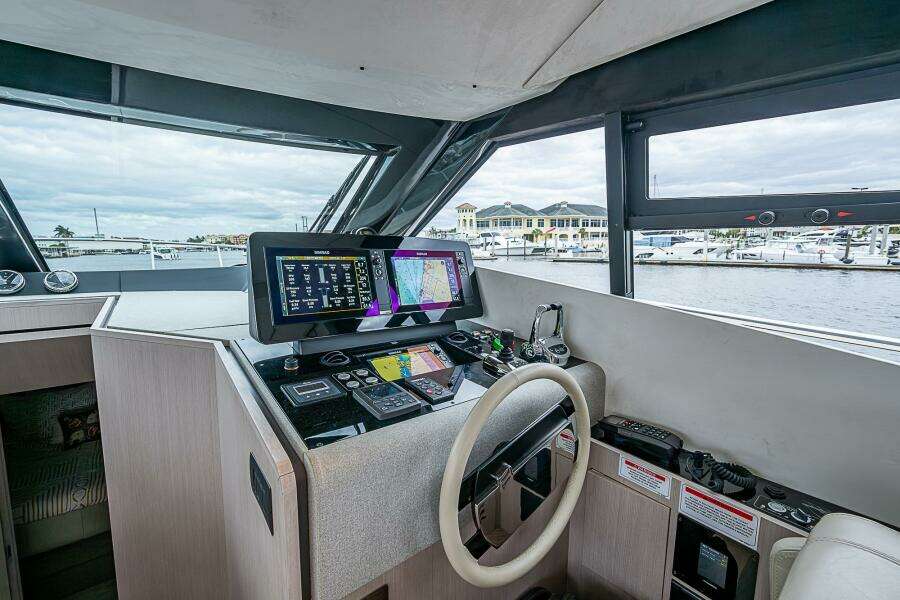 2021 Ferretti Yachts 500