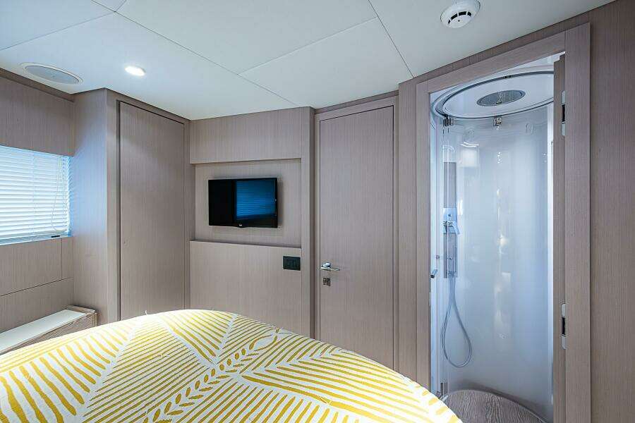 2021 Ferretti Yachts 500