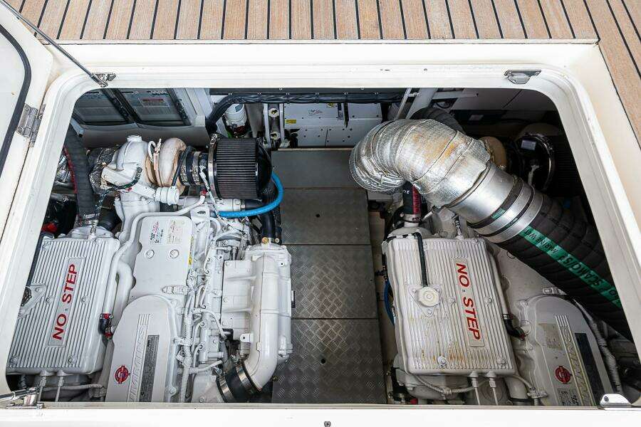 2021 Ferretti Yachts 500