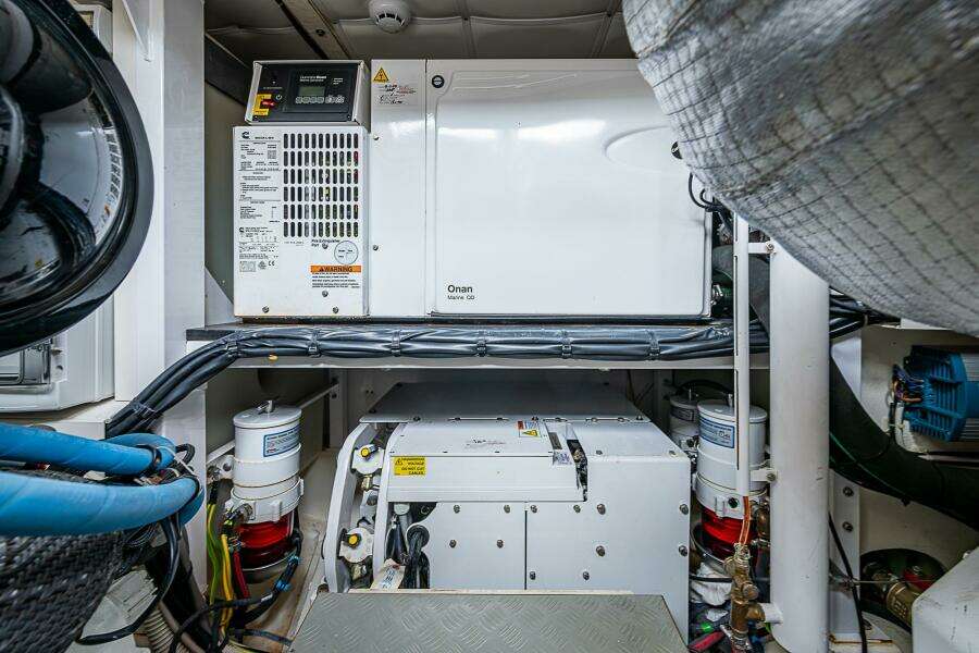 2021 Ferretti Yachts 500