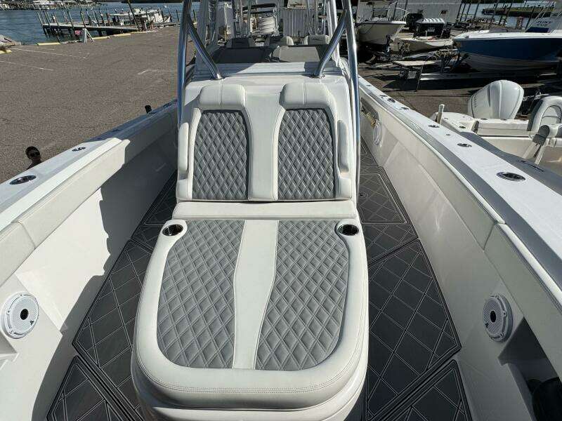 2023 Front Runner 36 CC