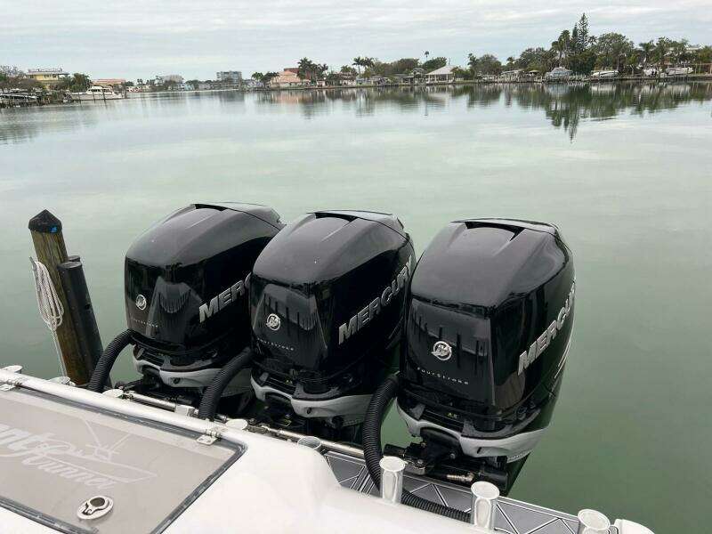 2023 Front Runner 36 CC