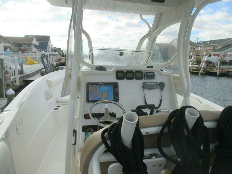 2013 Sailfish 270 CC
