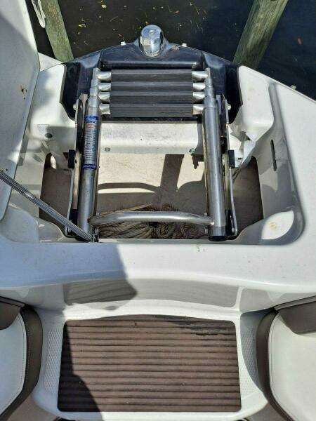 2013 Yamaha Boats 242 Limited S