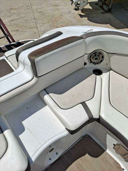 2013 Yamaha Boats 242 Limited S