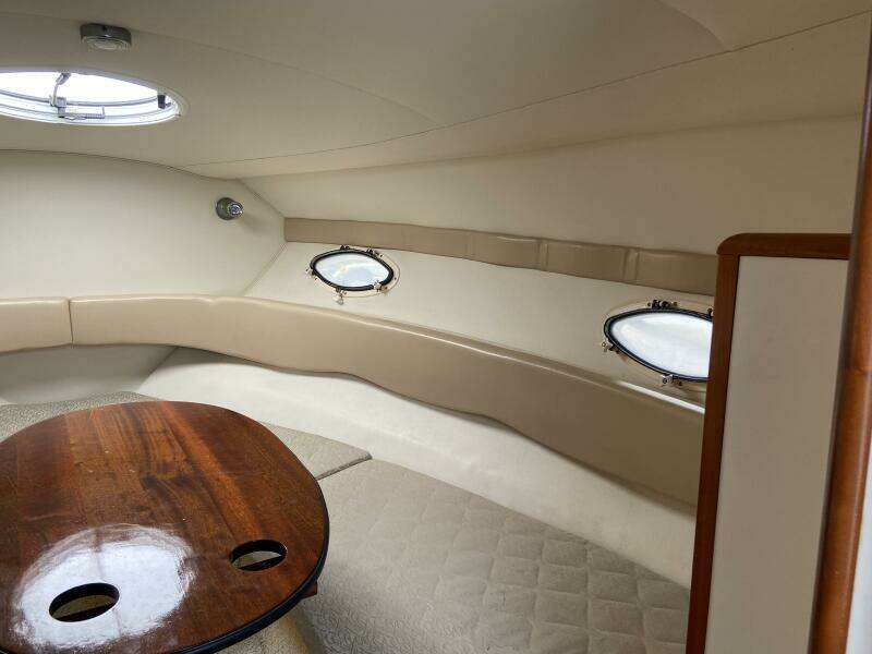 2006 Larson 274 Cabrio