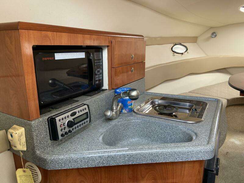 2006 Larson 274 Cabrio