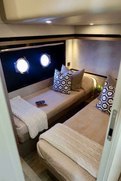 2026 Absolute 58 Navetta