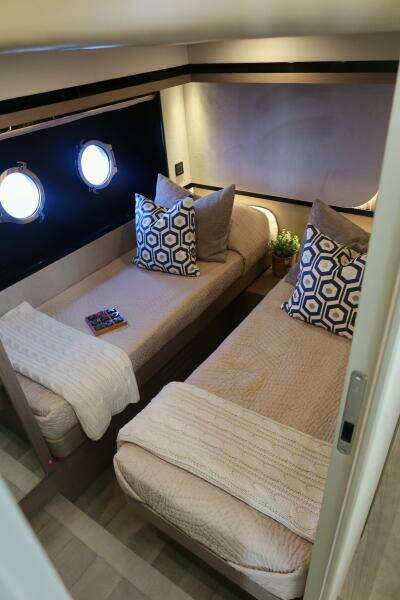 2026 Absolute 58 Navetta