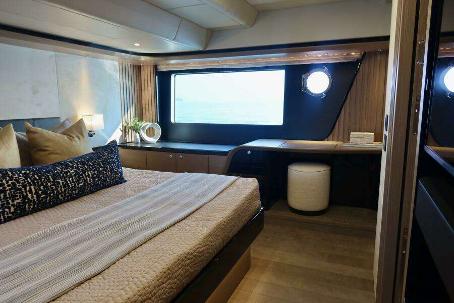 2026 Absolute 58 Navetta