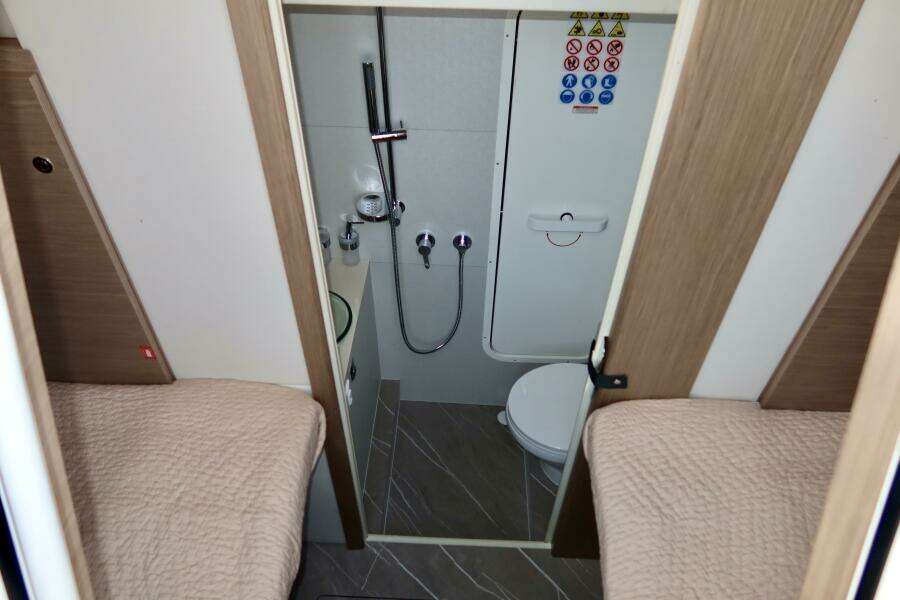 2026 Absolute 58 Navetta