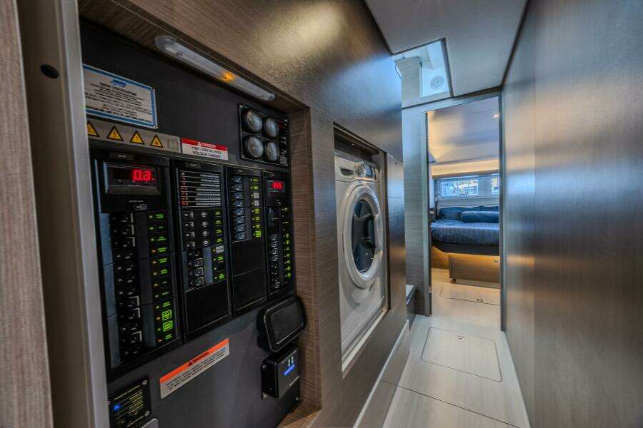 2024 Leopard 53 Powercat