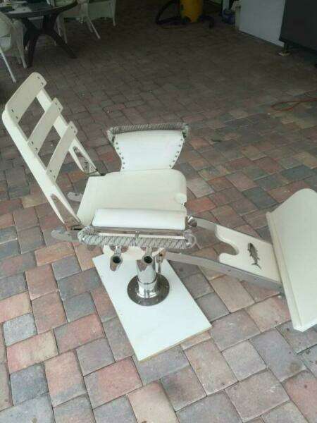 2000 Stolper 3800 Tournament Express