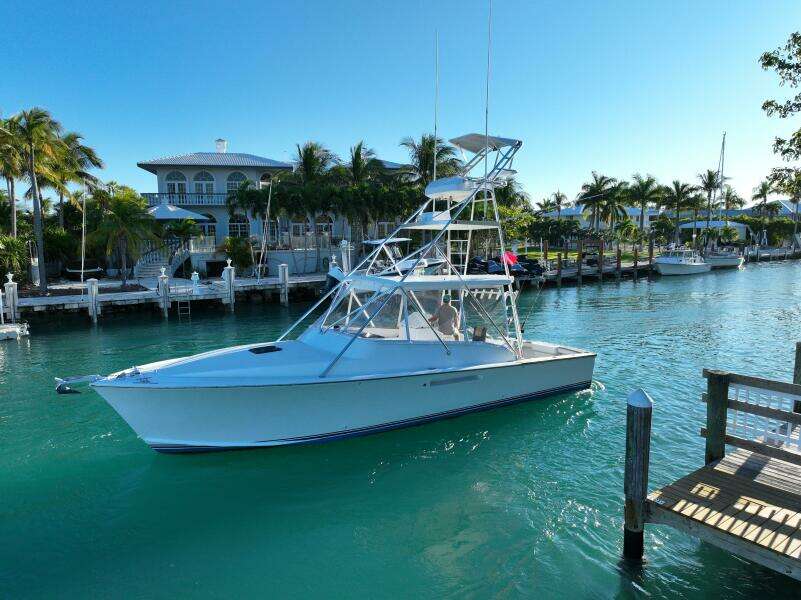 2000 Stolper 3800 Tournament Express