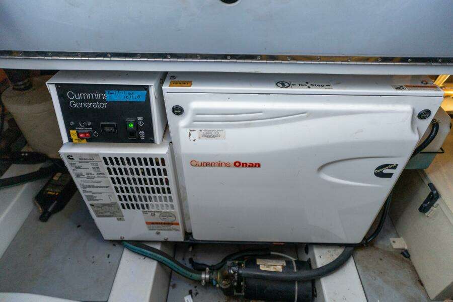 2013 Azimut 40 Flybridge