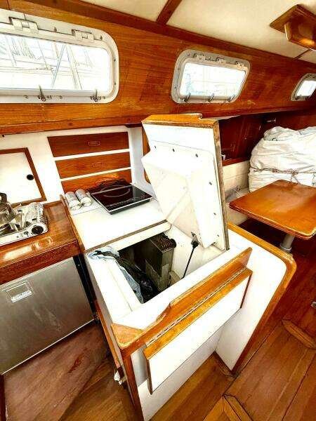 1993 Block Island 40