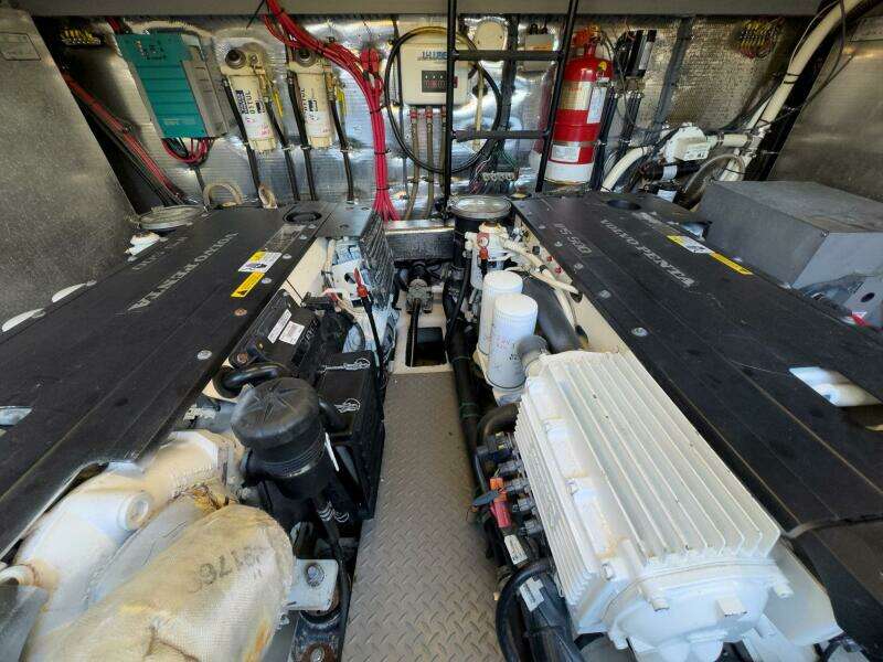 2016 Regal 46 Sport Coupe