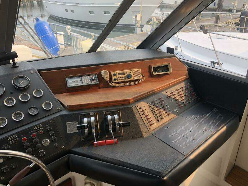 1985 Bayliner 4550 Motoryacht