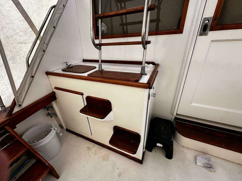 1985 Post 43 Sport Fisherman