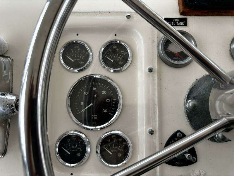 1985 Post 43 Sport Fisherman