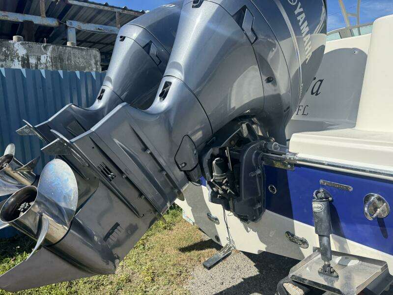 2018 Sailfish 275 Dual Console